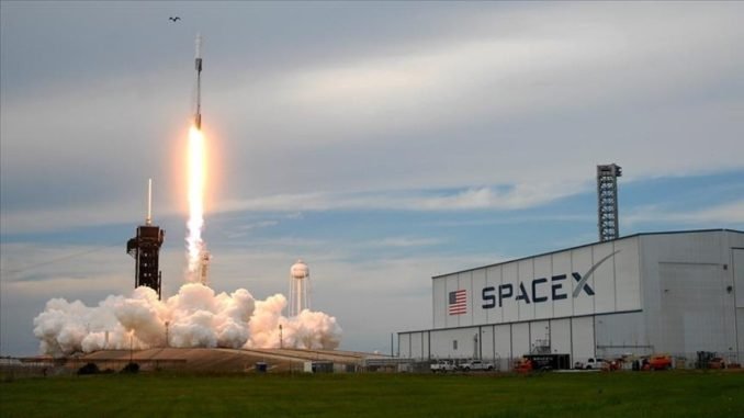 spacex-starlink-uydularini-firlatmaya-devam-ediyor-l2TUrR1a.jpg