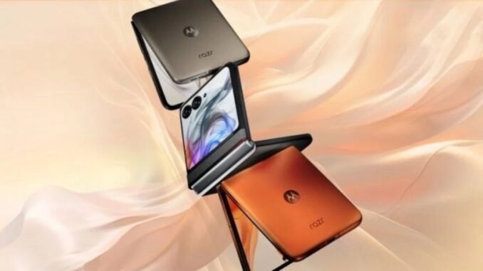 motoroladan-yeni-katlanabilir-telefon-razr-50-ve-razr-50-ultra-satisa-cikti-1TPtTvFW.jpg