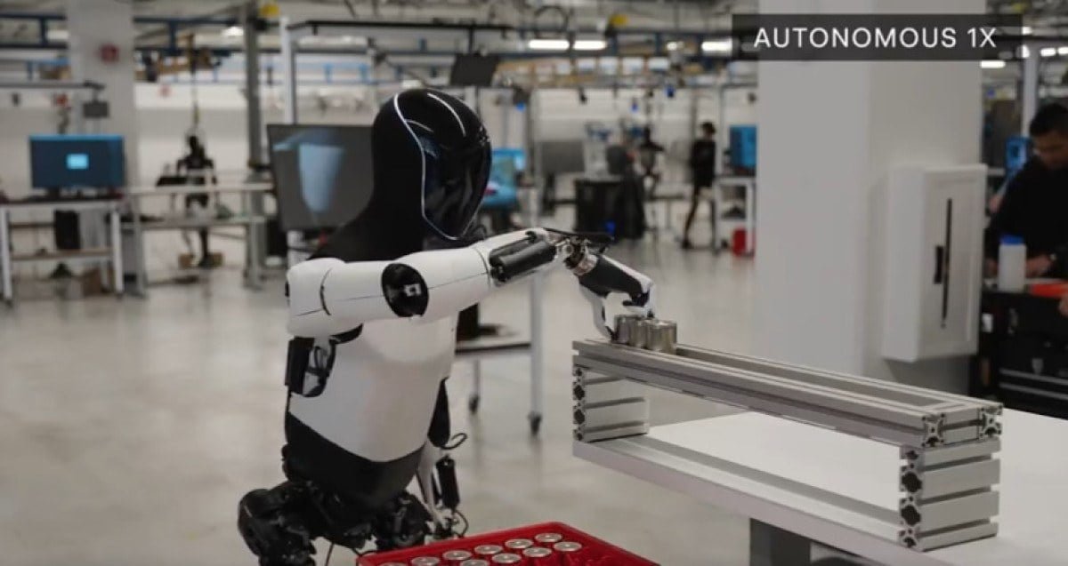 teslanin-insansi-robotu-optimus-fabrikada-ise-basladi-0-E3Zi2c88.jpg