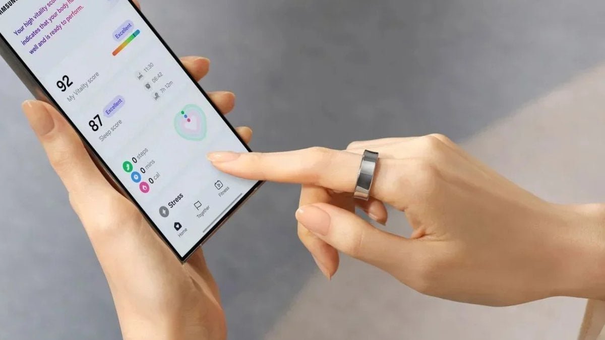 samsung-yeni-galaxy-z-fold-6-ve-z-flip-6-ile-galaxy-ring-akilli-aCRZQuLK.jpg