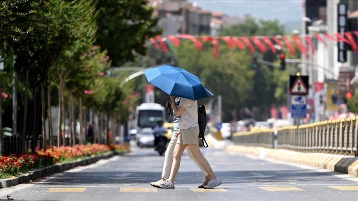sicak-hava-en-cok-onlari-etkiliyor-iste-dikkat-etmesi-gereken-yas-kumeleri-V3kXceG1.jpg