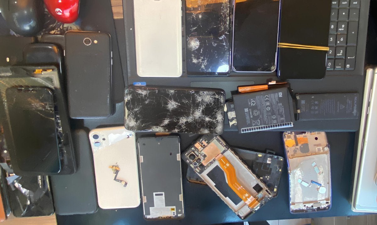 cep-telefonlarinin-omrunu-uzatmak-icin-dikkat-edilmesi-gerekenler-2-QaJpXYTm.jpg