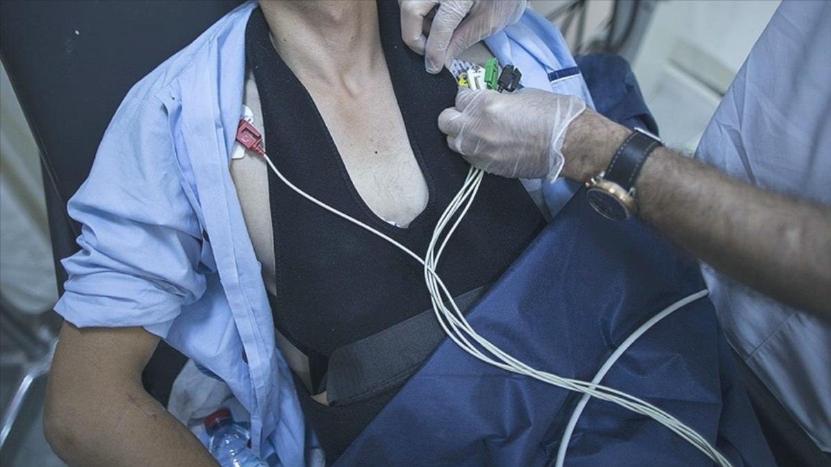 kalp-krizi-belirtileri-ve-dikkat-edilmesi-gerekenler-g6I6HTKM.jpg