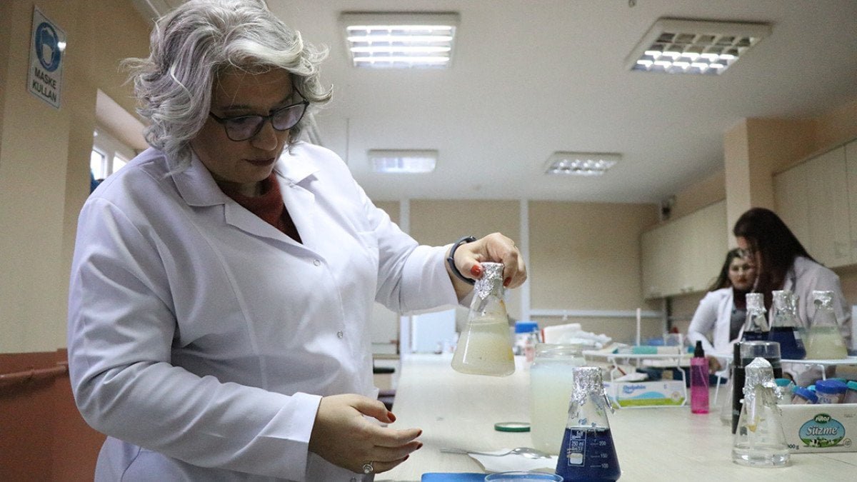 super-bakteriler-kuresel-saglik-tehditleri-ve-antimikrobiyal-direnc-1-NMgB3SHS.jpg