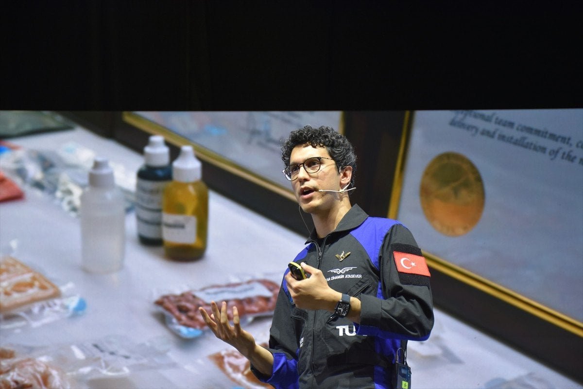 TEKNOFEST 2023'te Astronot Atasever Gençlerle Buluştu