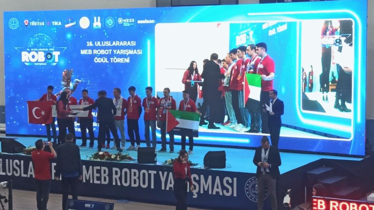 erzurumda-16-uluslararasi-robot-yarismasinda-ogrencilerden-buyuk-basari-N7jHax43.jpg