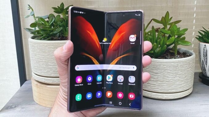samsung-galaxy-z-fold-2ye-guncelleme-destegini-sonlandirdi-DwXtWjD6.jpg