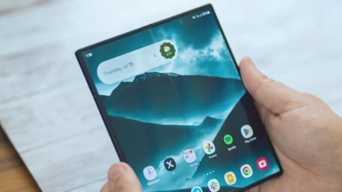 samsung-galaxy-z-fold-serisi-uygun-fiyatli-model-gelmeyecek-eJxNtsgg.jpg