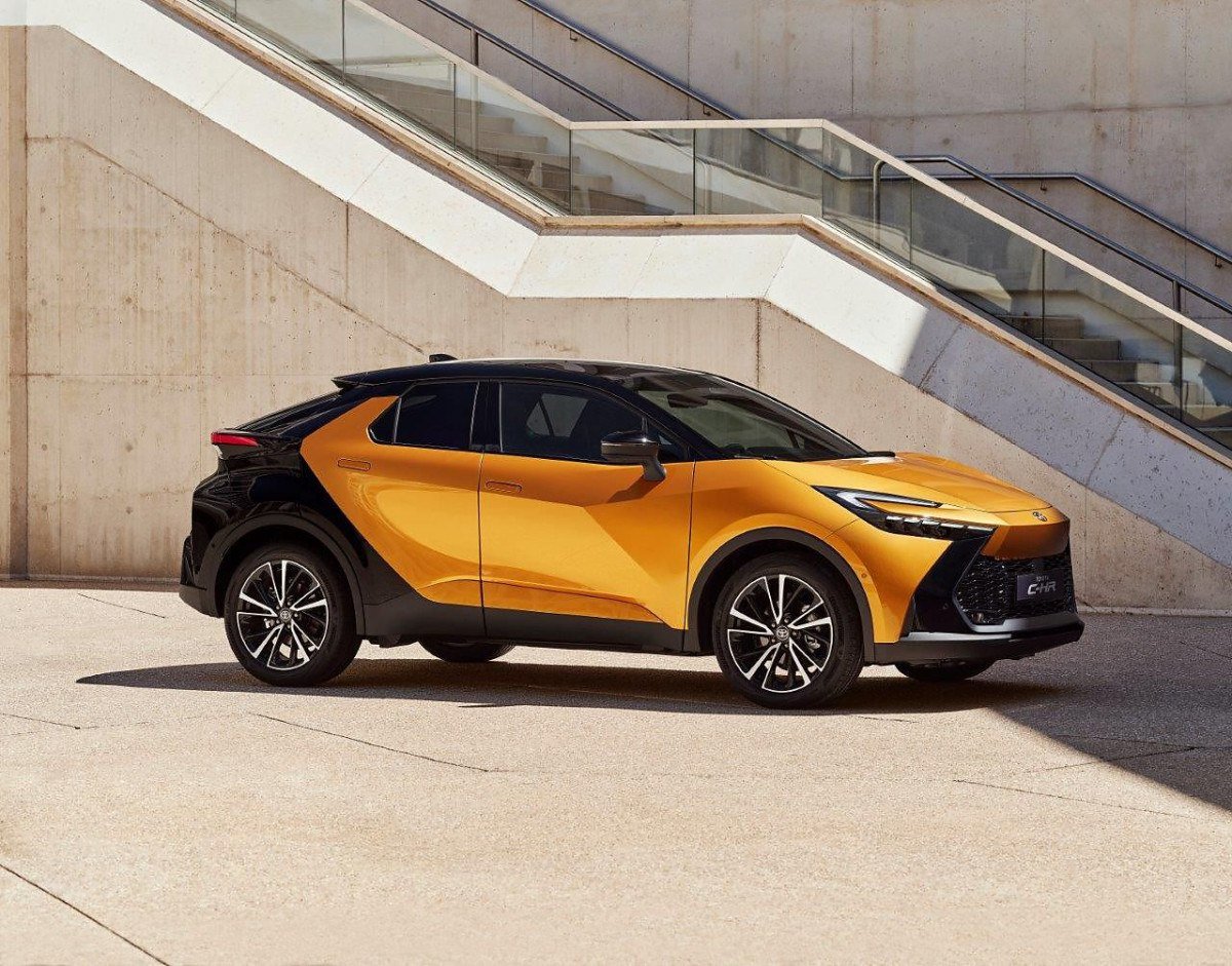 toyota-avrupada-rekor-satis-basarisi-ve-hibrit-modellerin-yukselisi-0-HRNNbUfc.jpg