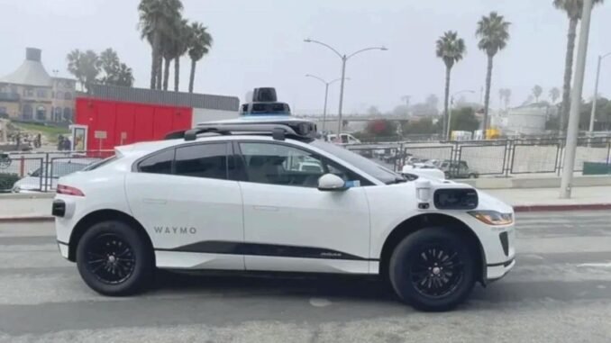 waymo-ve-hyundainin-otonom-arac-is-birligi-3Lx4nt4T.jpg