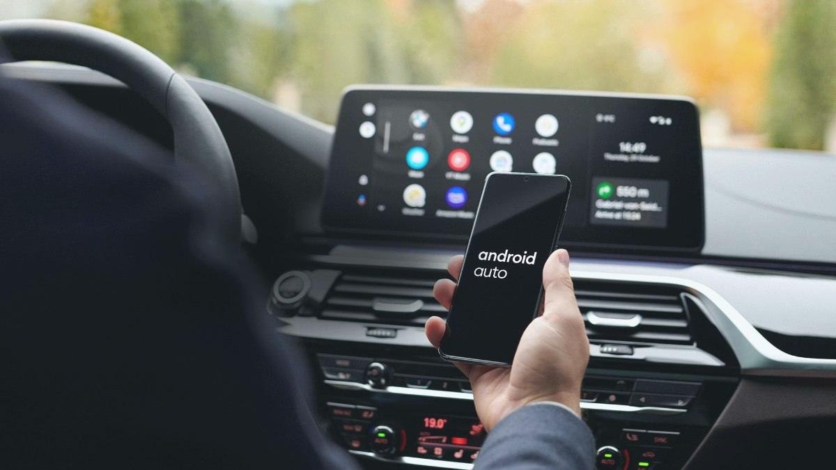 google-android-auto-icin-minimum-android-surumunu-yukseltiyor-xaJqZ6Gy.jpg
